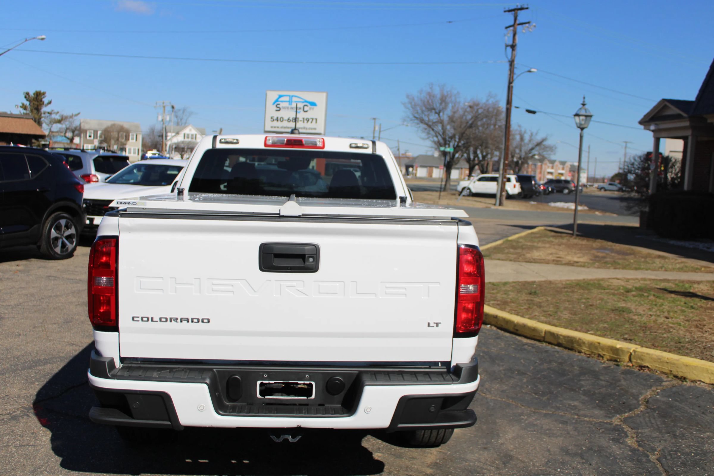 Used 2021 Chevrolet Colorado LT w/ Fleet Safety Package RWD image 9