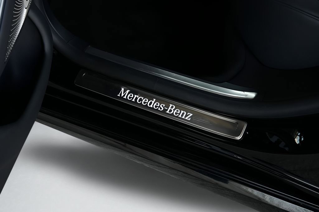 Used 2023 Mercedes-Benz S 580 4MATIC Sedan image 49