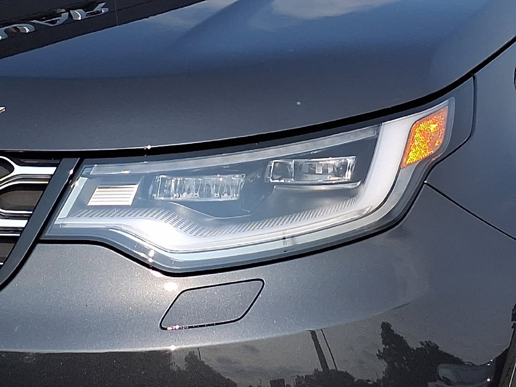 Certified 2026 Land Rover Discovery S AWD/4WD image 9