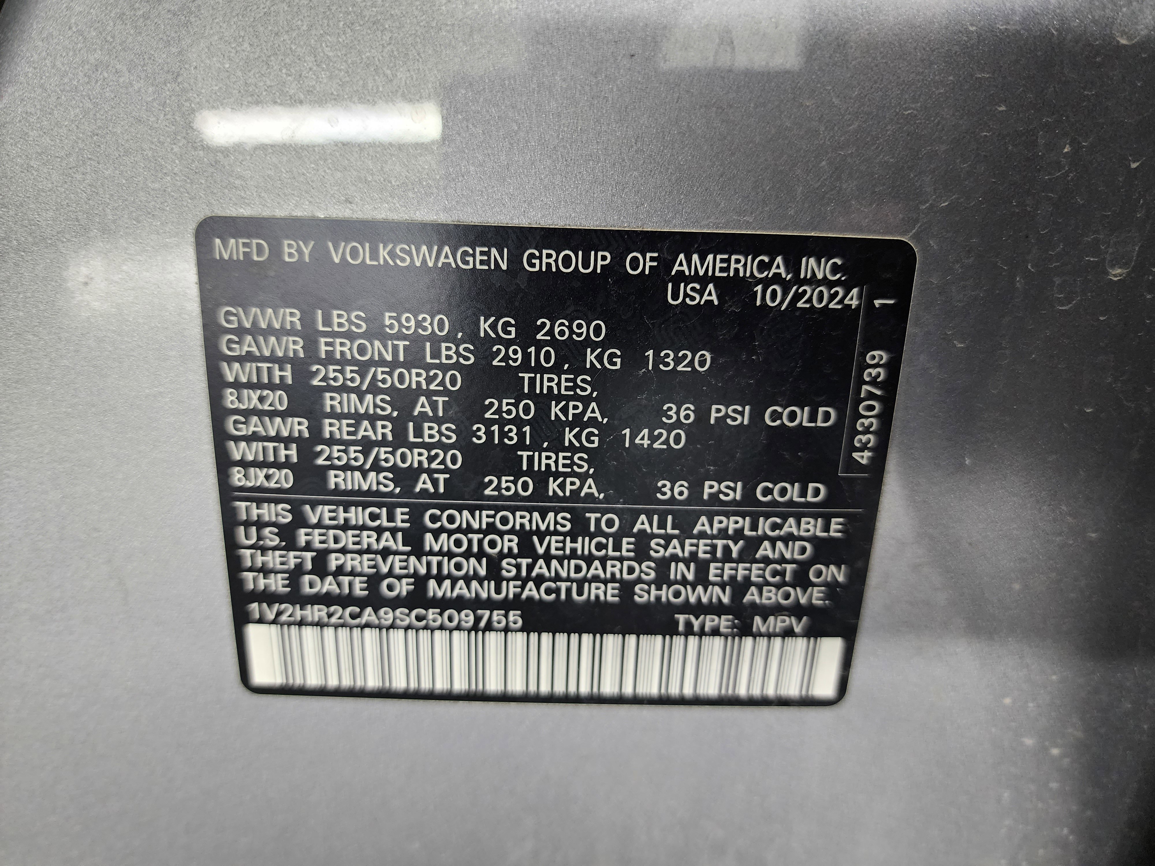 Used 2025 Volkswagen Atlas SE image 51