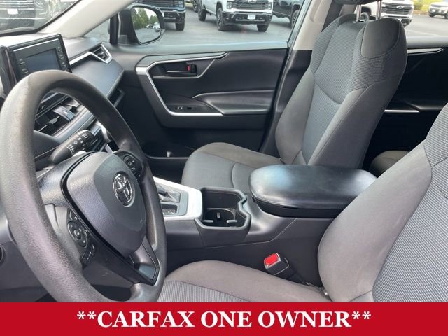 Used 2022 Toyota RAV4 LE image 7