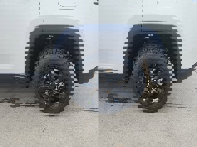 New 2025 Jeep Grand Cherokee Limited w/ Luxury Tech Group II image 28