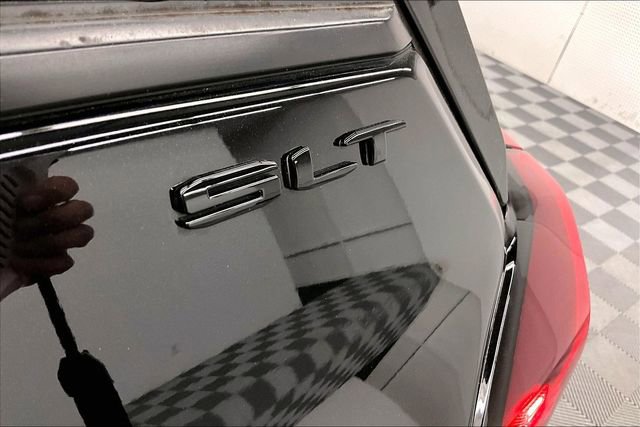 Used 2023 GMC Terrain SLT w/ Elevation Edition FWD image 34