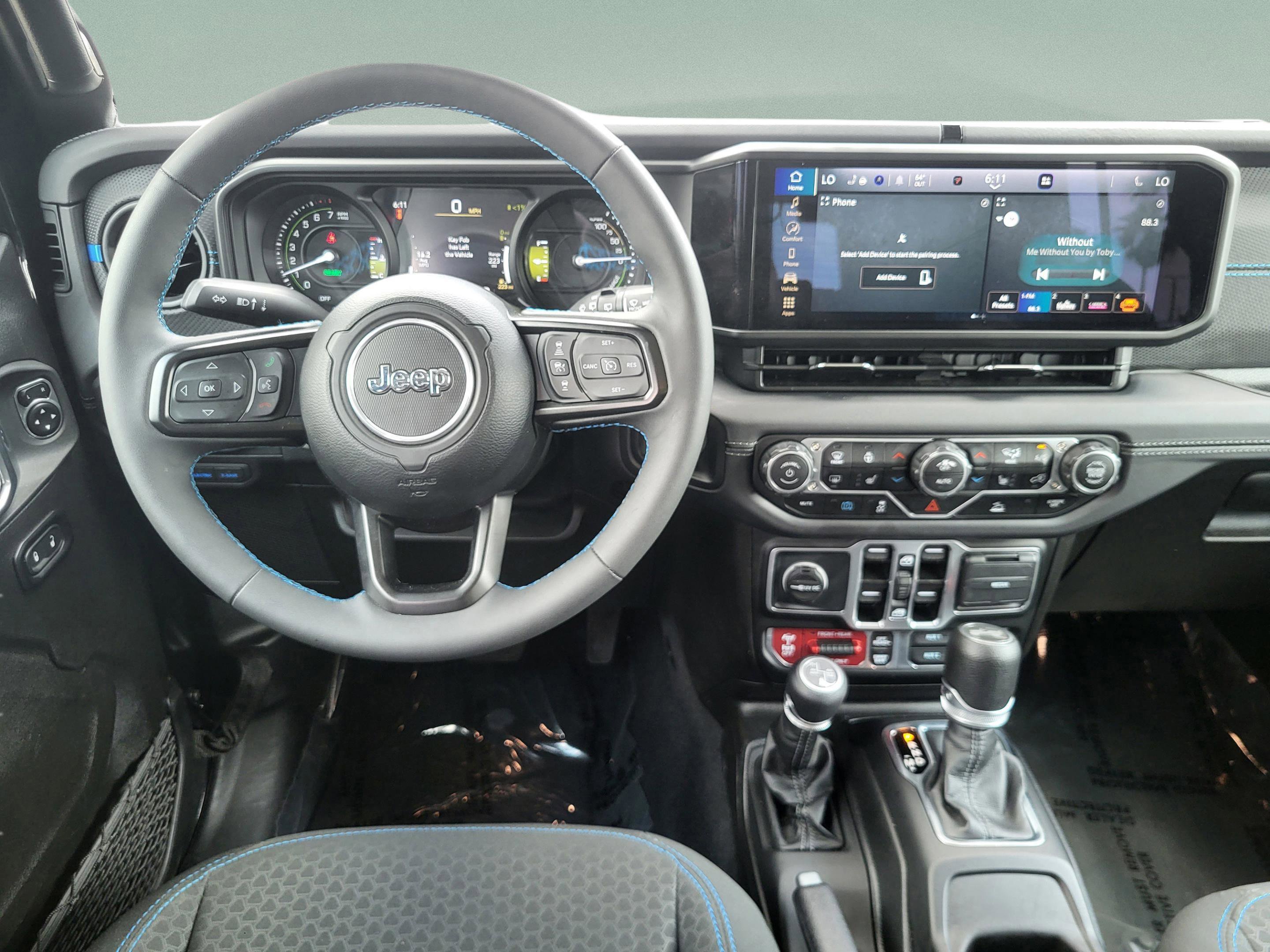 Used 2025 Jeep Wrangler Unlimited Rubicon 4xe w/ Convenience Group image 20