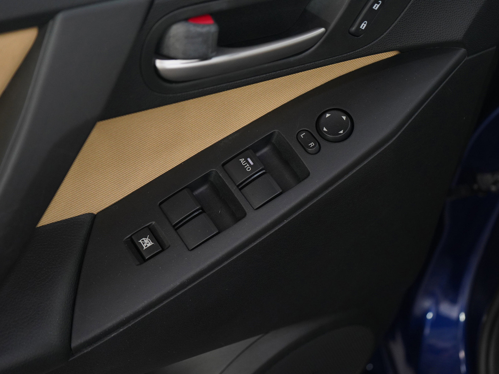 Used 2012 MAZDA MAZDA3 i Touring image 18