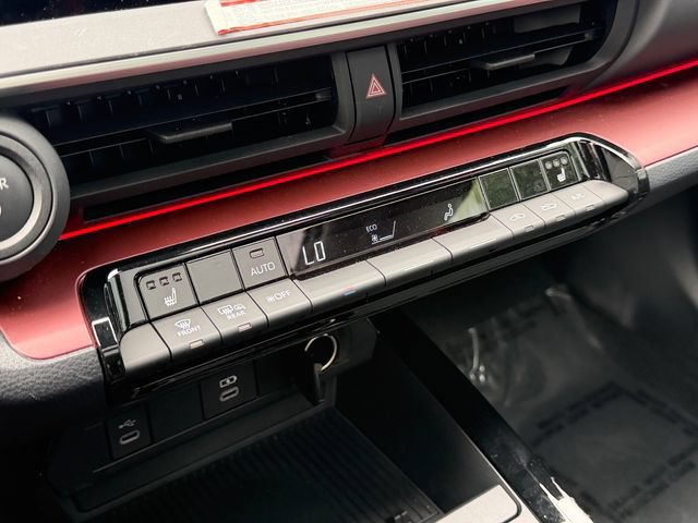 Used 2024 Toyota Prius Prime FWD image 24
