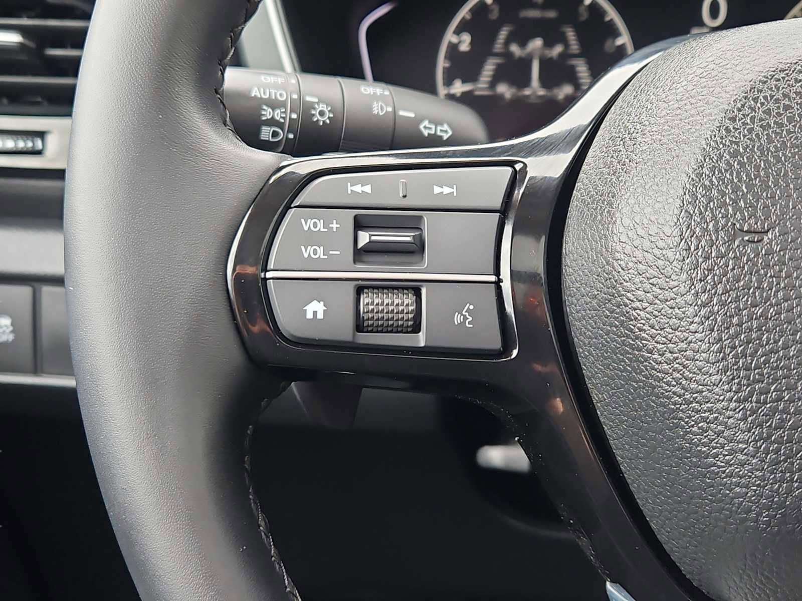 Used 2023 Honda Pilot Touring image 28