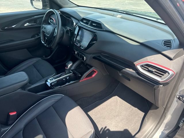 Used 2023 Chevrolet TrailBlazer RS w/ Convenience Package AWD/4WD image 15