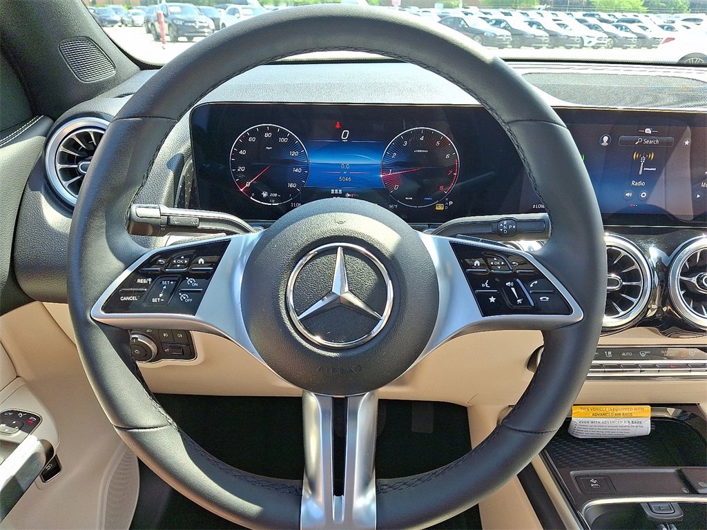 Certified 2025 Mercedes-Benz GLB 250 4MATIC image 19