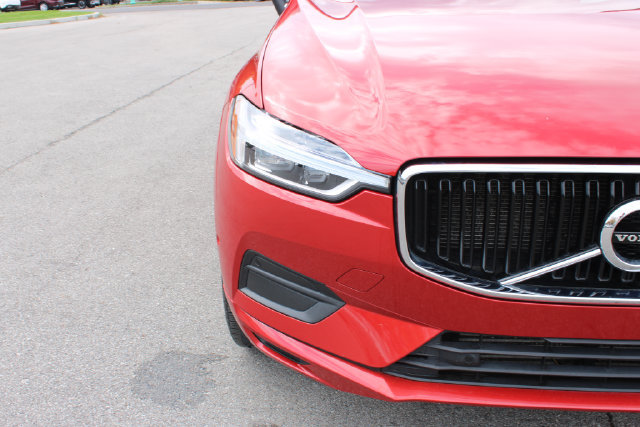 Used 2018 Volvo XC60 T6 Momentum w/ Convenience Package AWD/4WD image 39