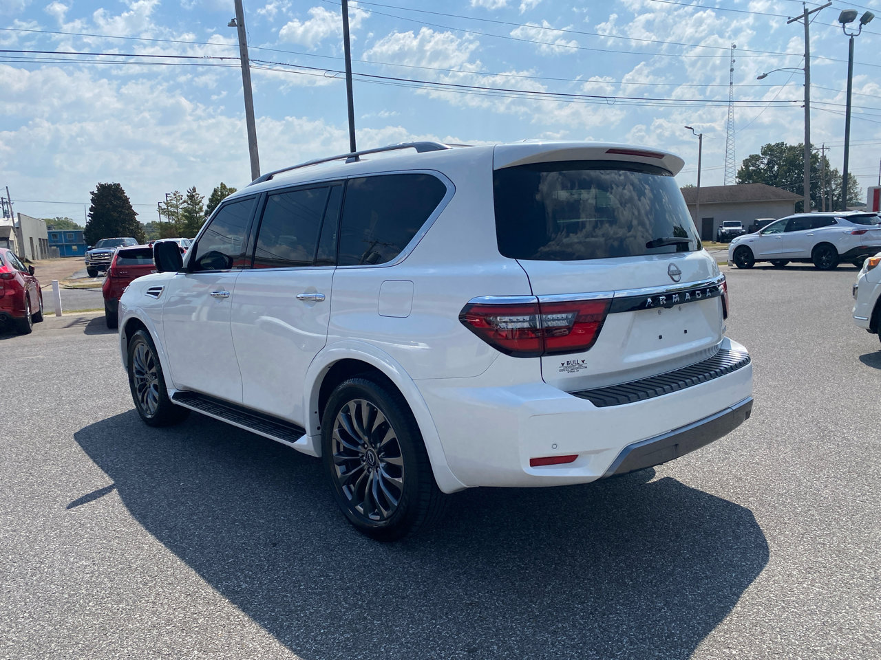 Used 2024 Nissan Armada Platinum w/ Captain's Chairs Package image 7