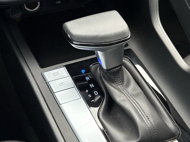 Used 2025 Hyundai Elantra SE image 21