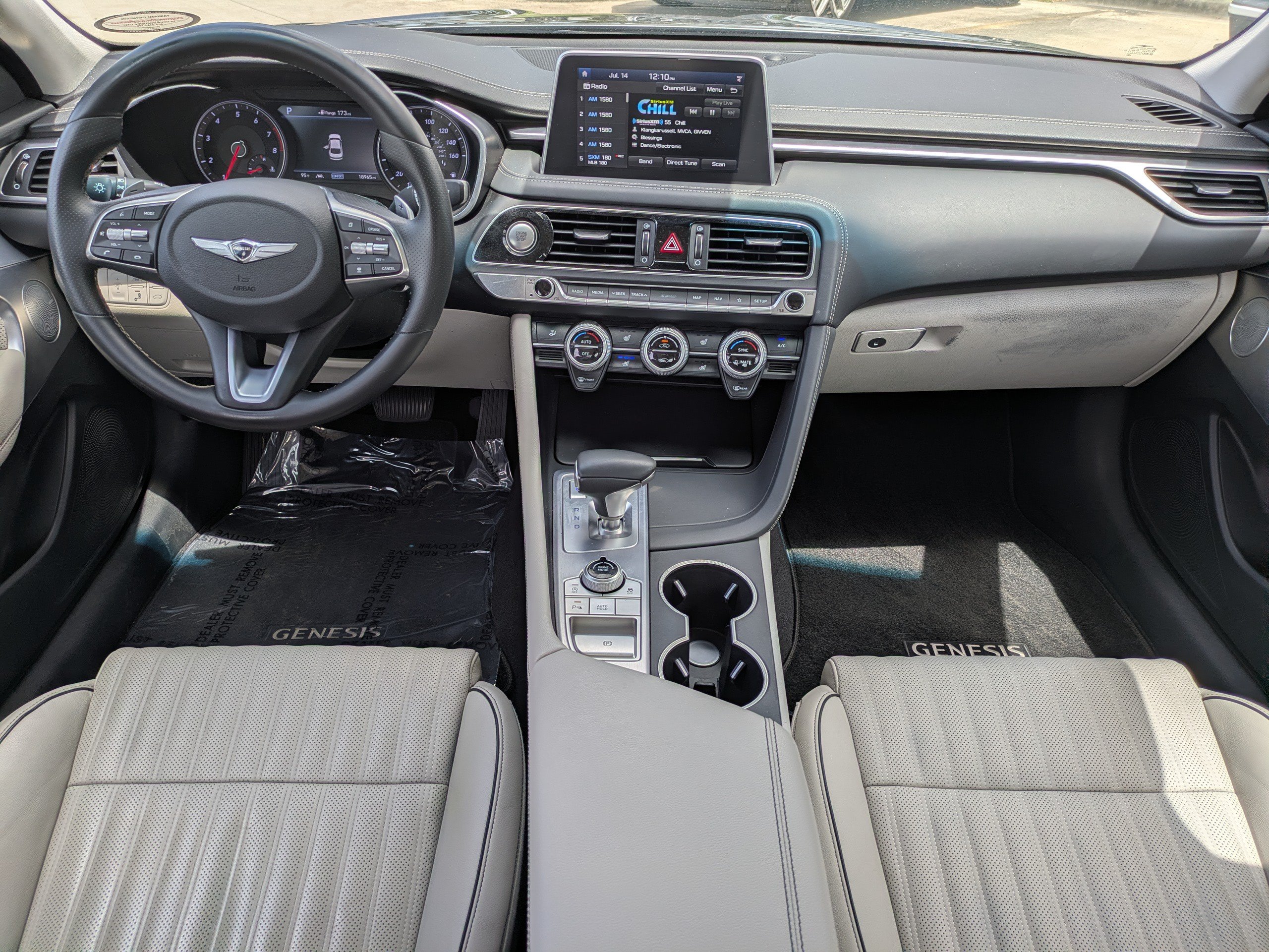 Used 2019 Genesis G70 2.0T Advanced w/ Elite Package RWD image 13