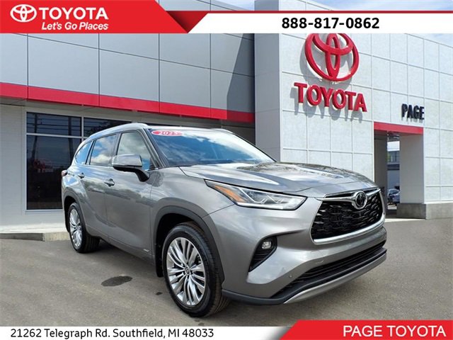 Used 2025 Toyota Highlander Platinum