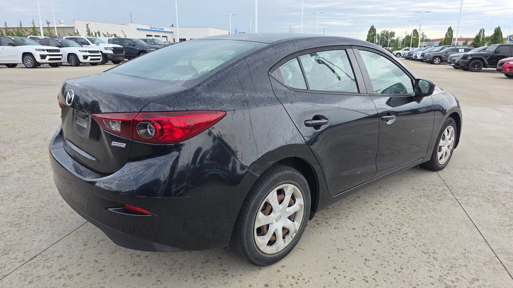 Used 2018 MAZDA MAZDA3 Sport FWD image 5
