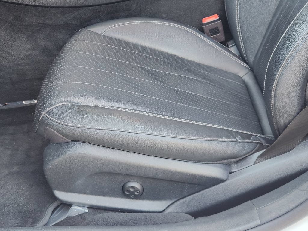 Used 2018 Mercedes-Benz E 300 image 24