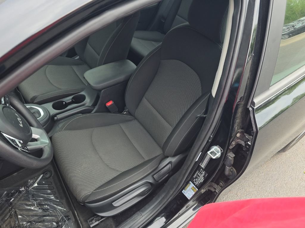 Used 2024 Kia Forte LXS image 14