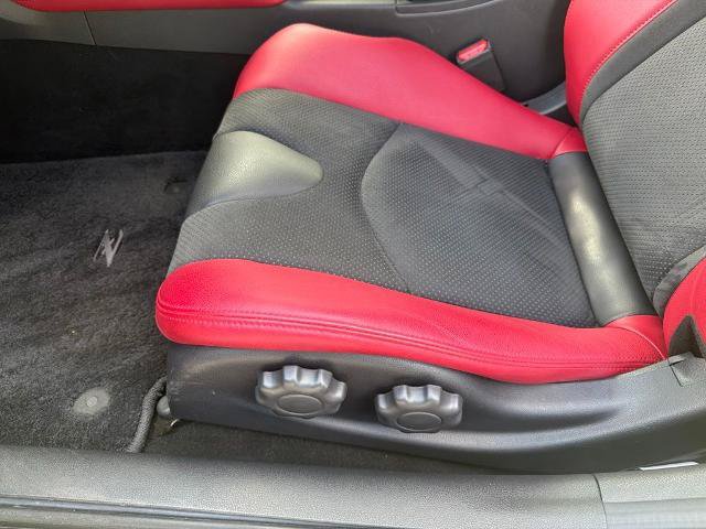 Certified 2024 Nissan Z Performance w/ Floor Mat Package RWD image 15