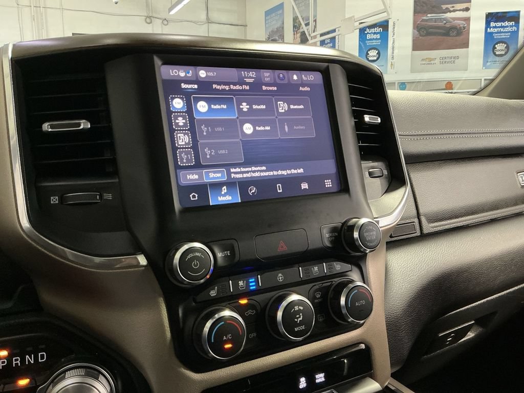 Used 2022 RAM 1500 Laramie AWD/4WD image 19