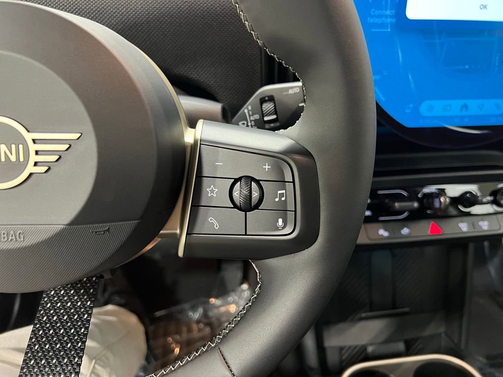 Certified 2025 MINI Cooper 2-Door Hardtop image 13