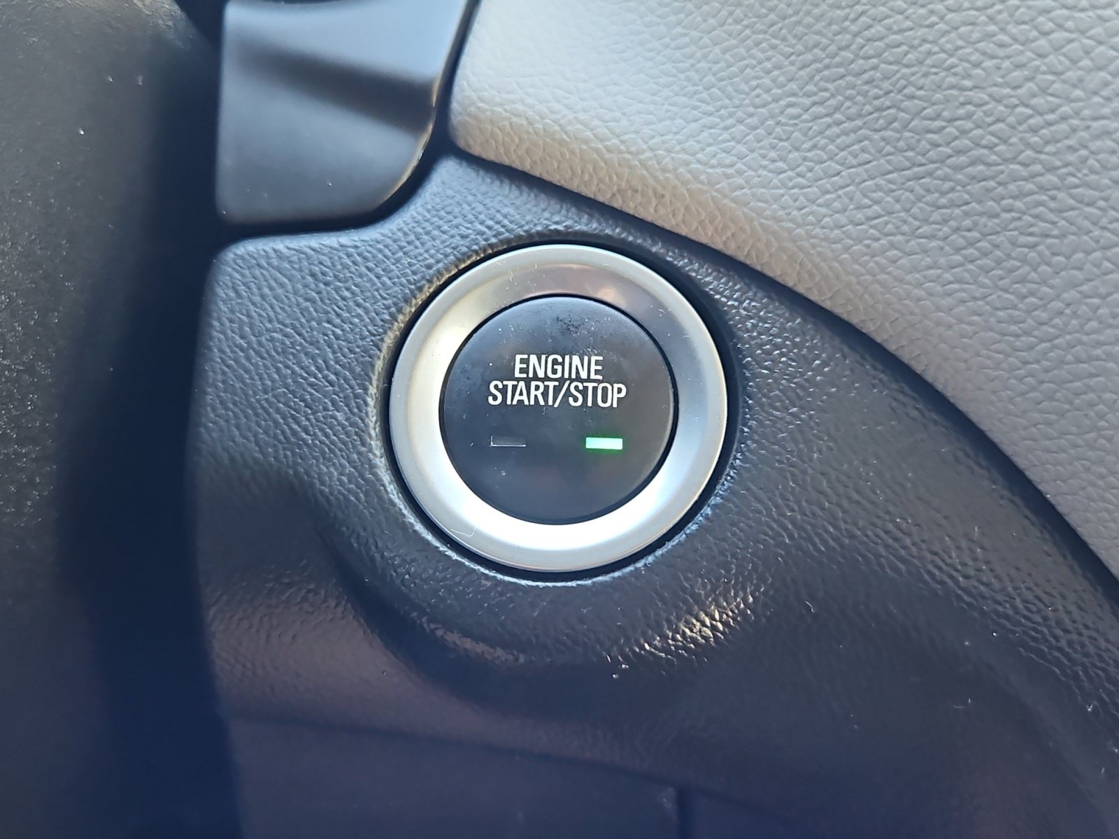 Used 2022 Chevrolet Equinox LS AWD/4WD image 18
