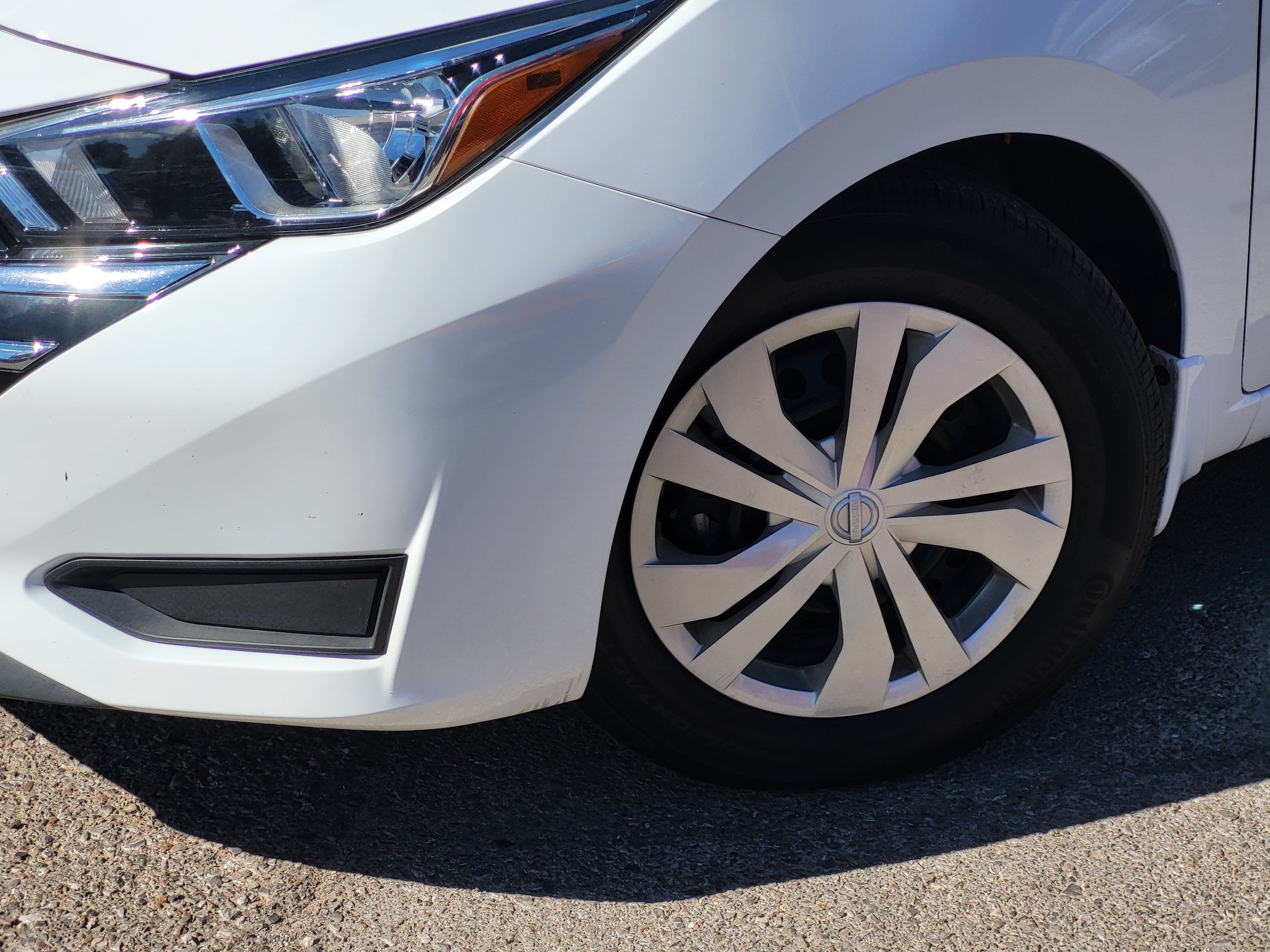 Used 2024 Nissan Versa S w/ Trunk Package FWD image 15