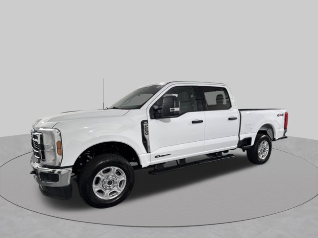 Used 2025 Ford F250 XLT AWD/4WD image 4