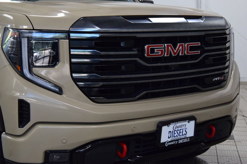 Used 2023 GMC Sierra 1500 AT4 w/ AT4 Premium Package AWD/4WD image 12