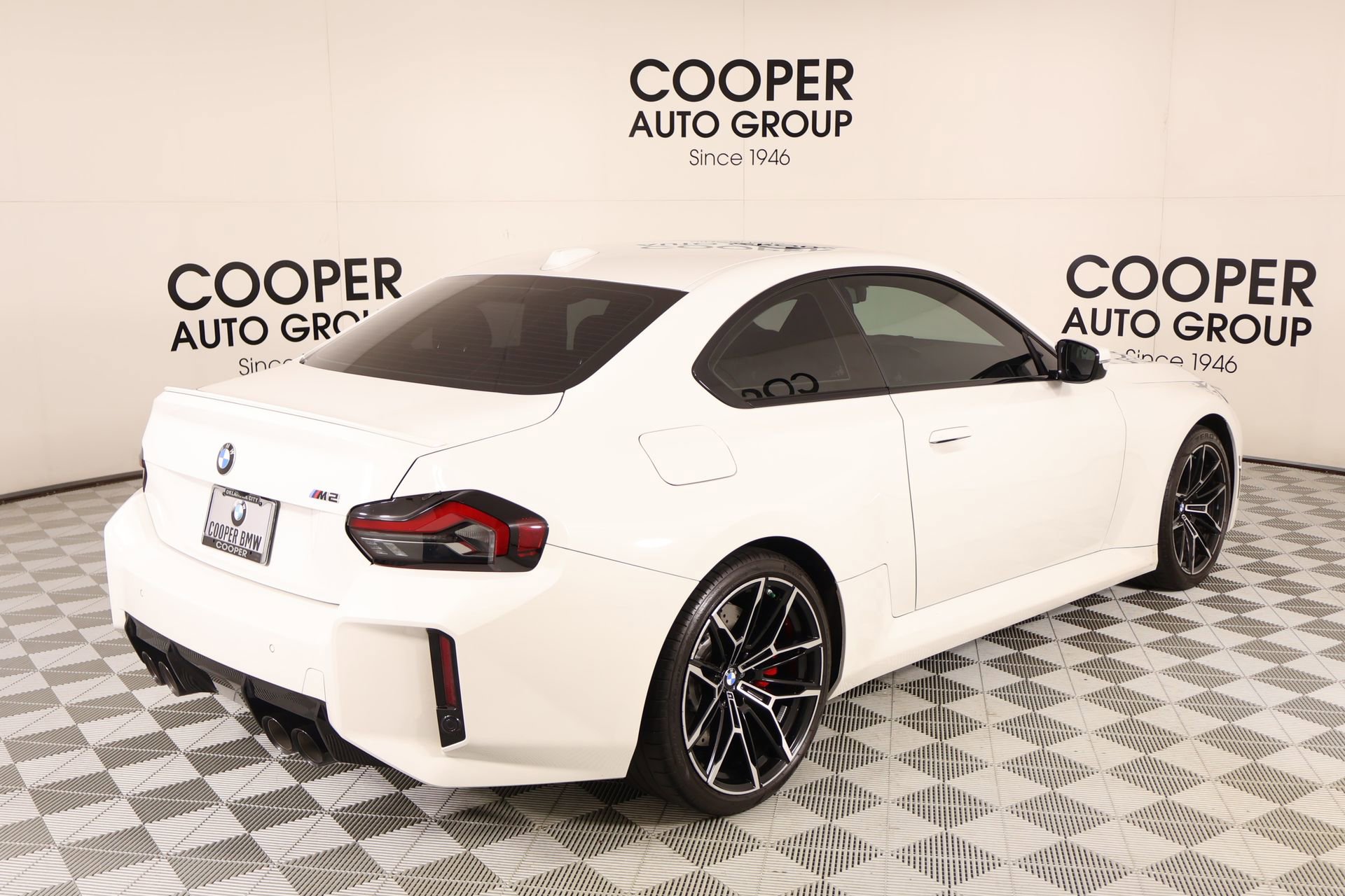 Used 2026 BMW M2 w/ Lighting Package RWD image 21