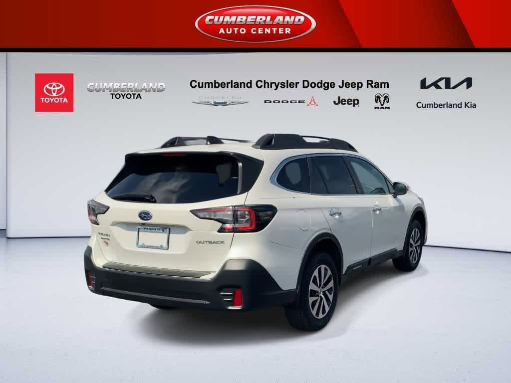 Used 2020 Subaru Outback Premium image 8