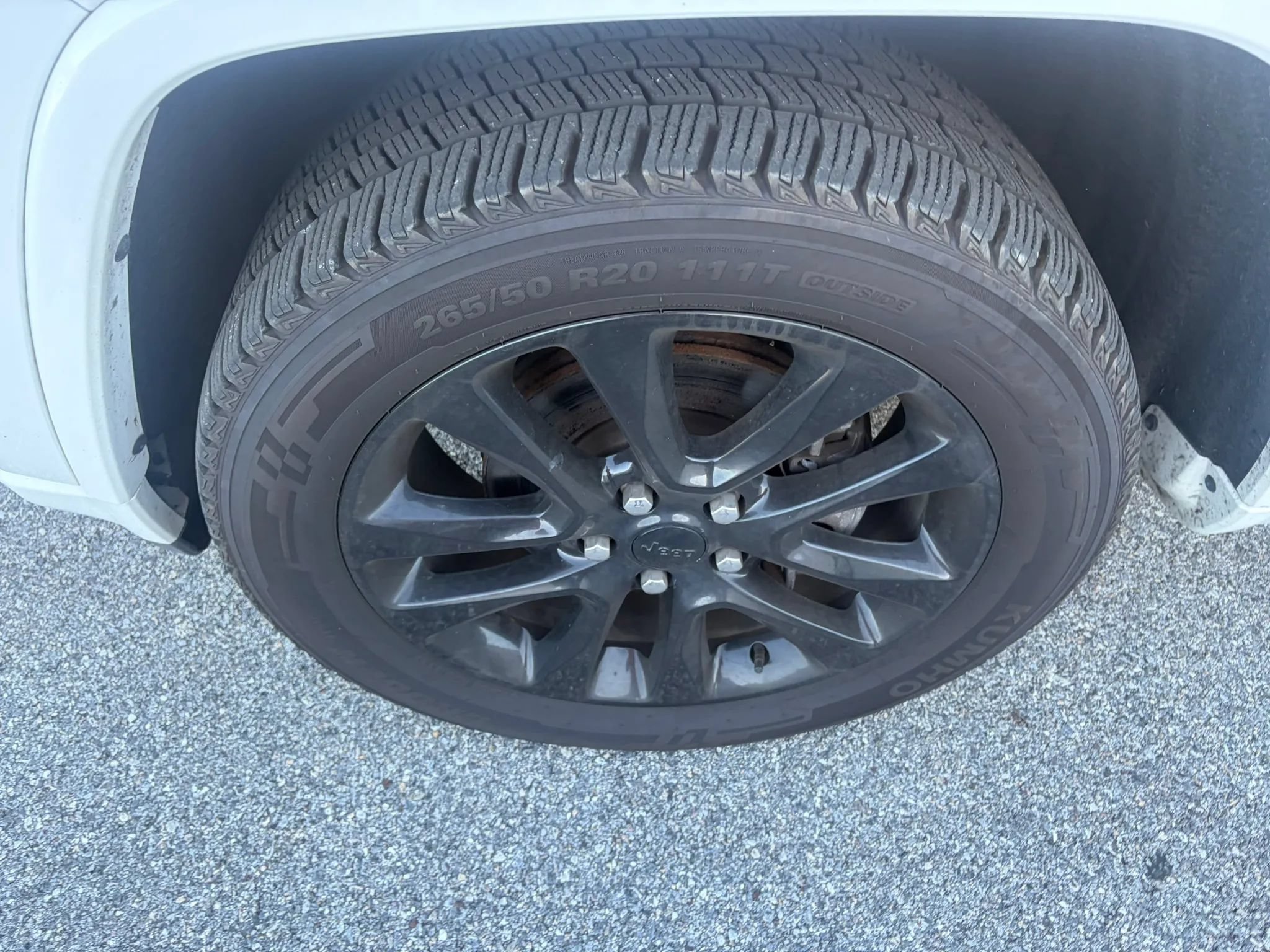 Used 2019 Jeep Grand Cherokee Altitude AWD/4WD image 27