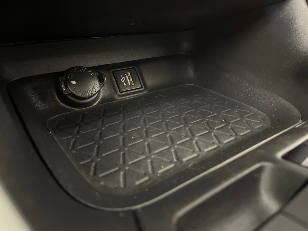 Used 2023 Toyota RAV4 XLE Premium AWD/4WD image 29