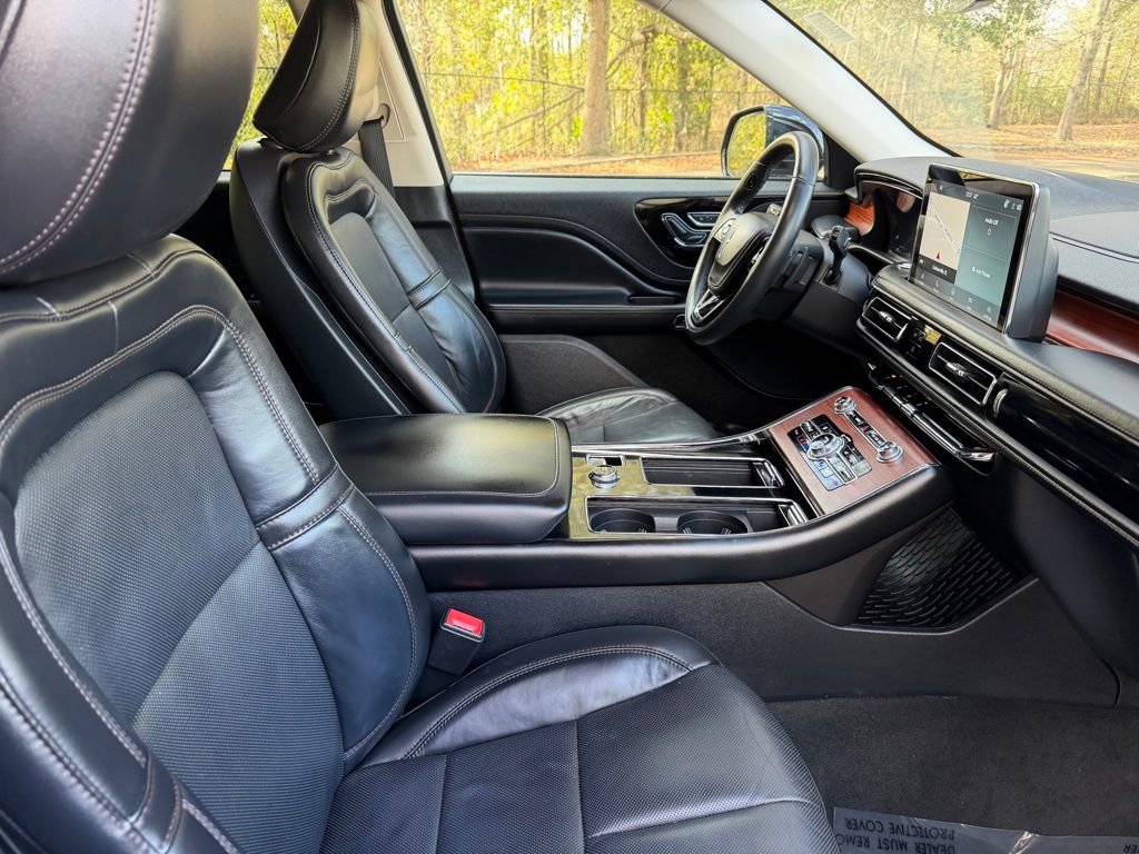 Used 2023 Lincoln Aviator Reserve w/ Equipment Group 201A image 11