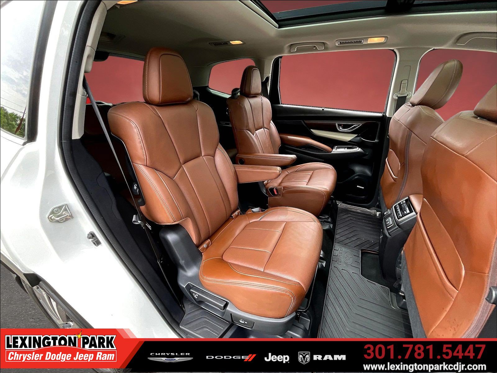 Used 2019 Subaru Ascent Touring AWD/4WD image 24