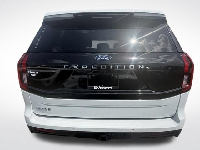 New 2026 Ford Expedition Active RWD image 6