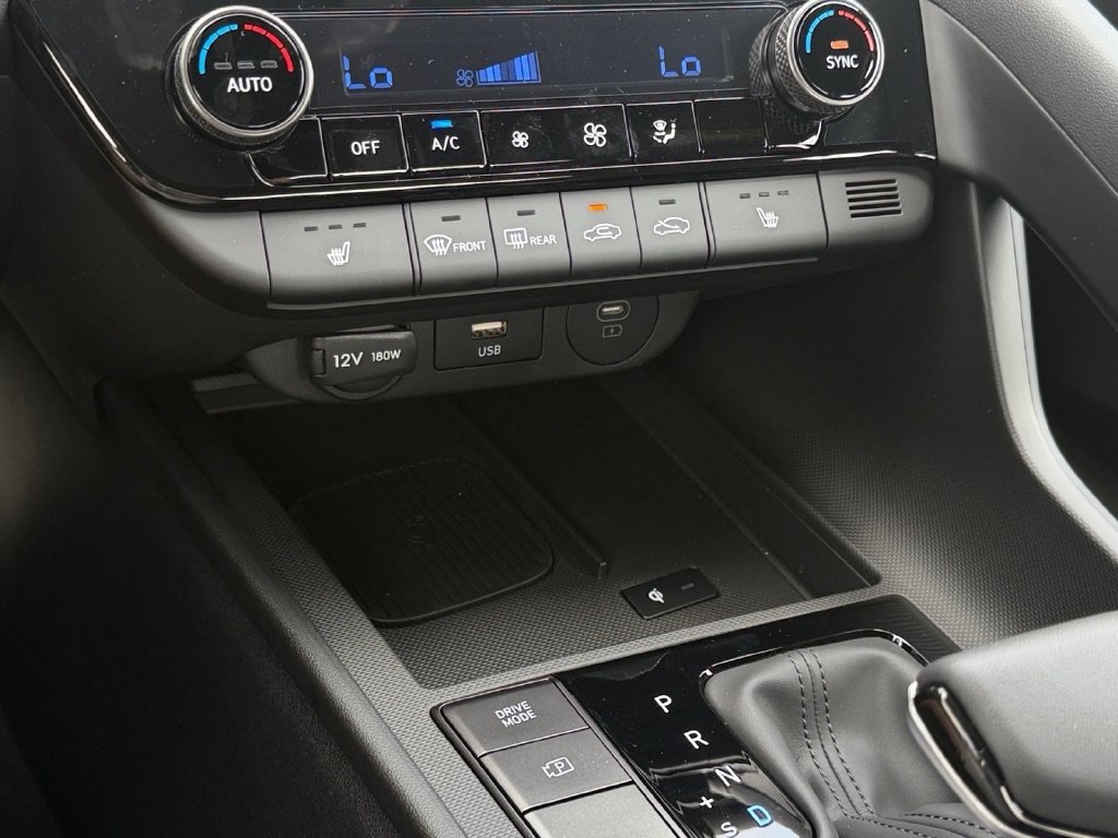 New 2026 Hyundai Elantra SEL Sport FWD image 25