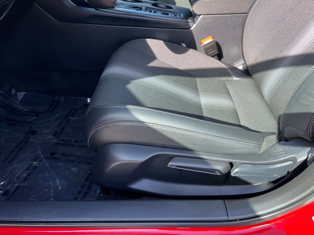 Used 2025 Honda Civic Sport image 15