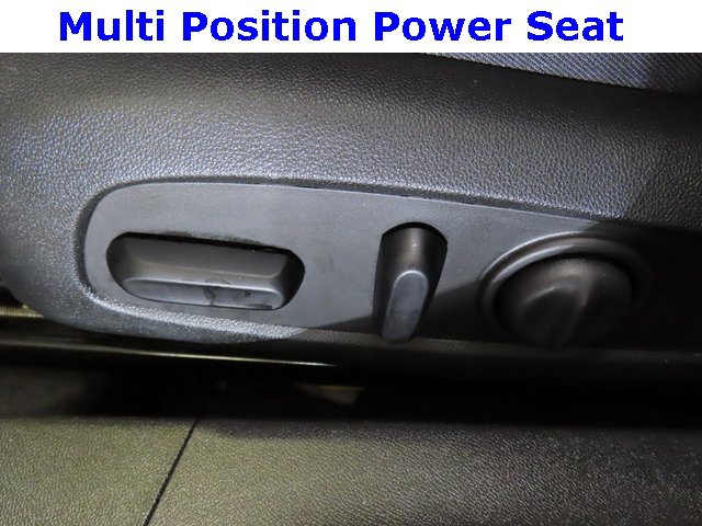 Used 2023 Chevrolet Malibu LT image 19