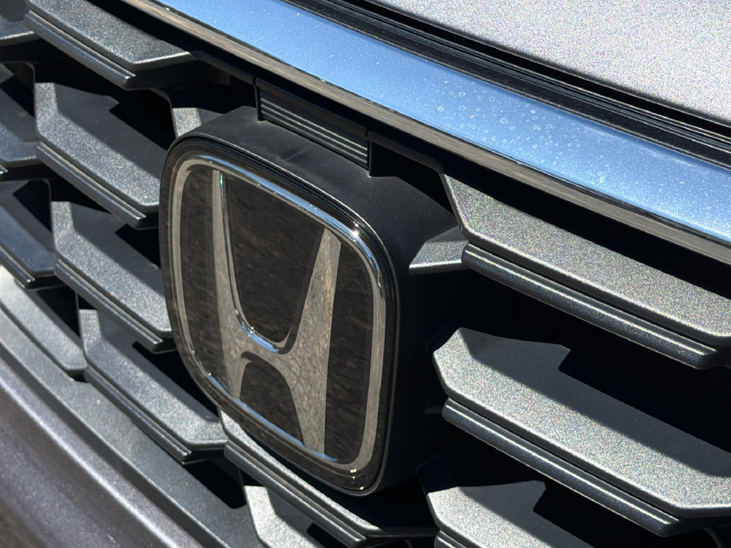 Used 2025 Honda Pilot EX-L image 12