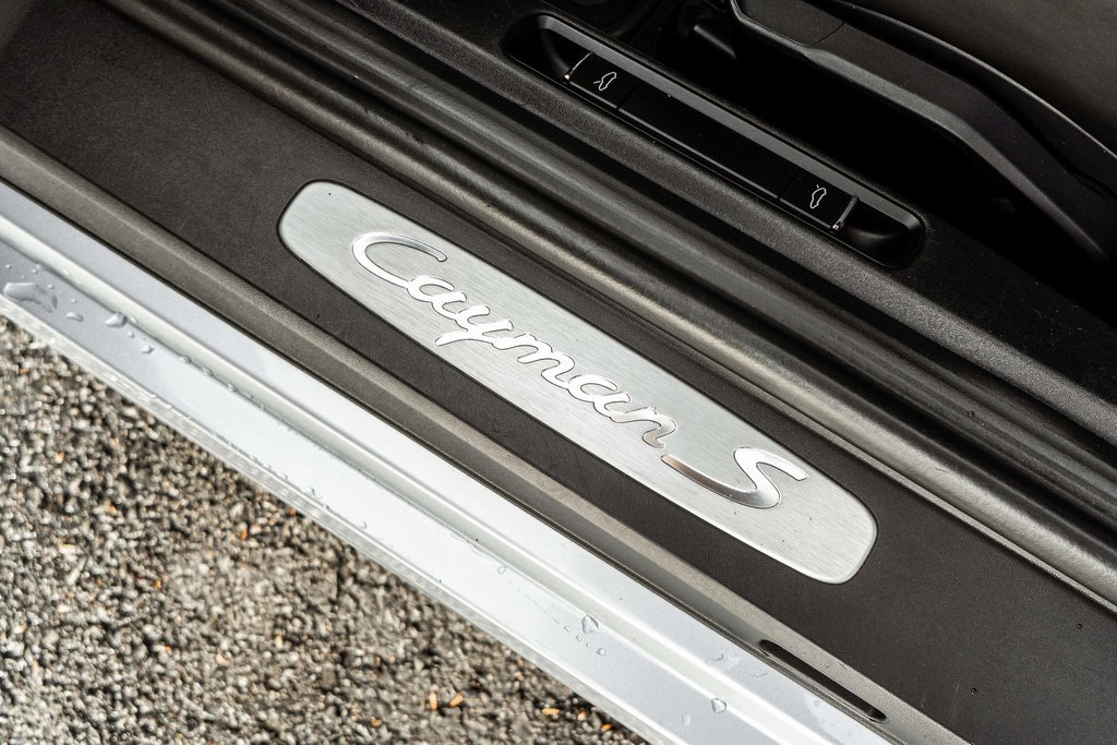 Used 2016 Porsche Cayman S image 30