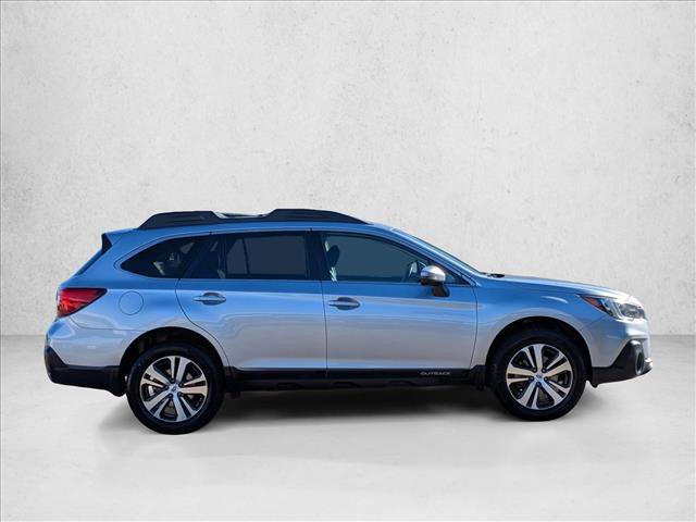 Used 2018 Subaru Outback 2.5i Limited image 4