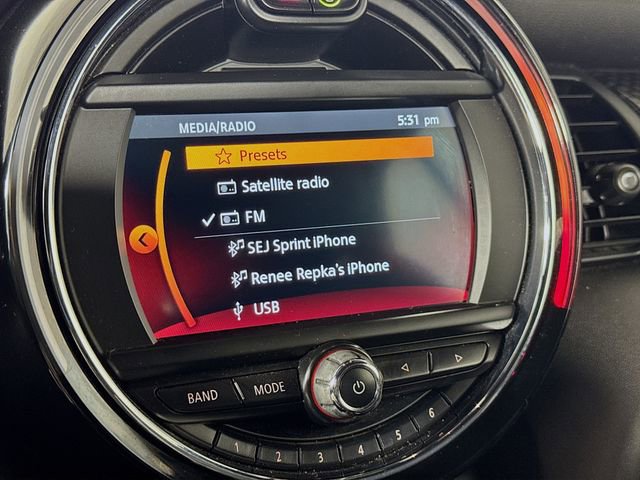 Used 2019 MINI Cooper S w/ Signature Upholstery Package FWD image 19
