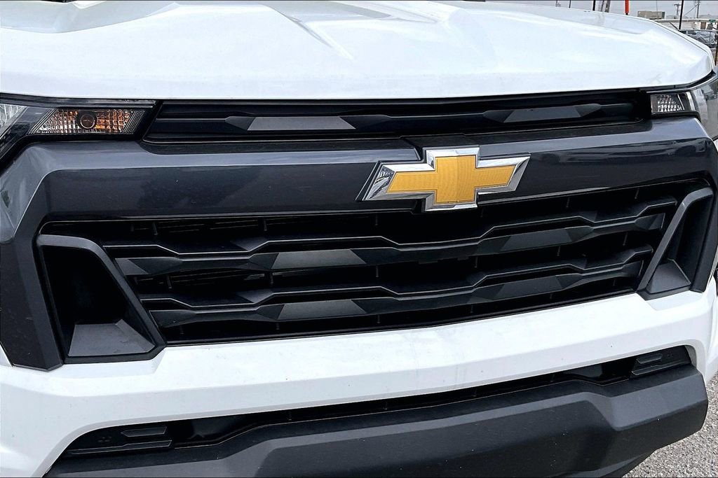 Used 2024 Chevrolet Colorado LT w/ LT Convenience Package image 39