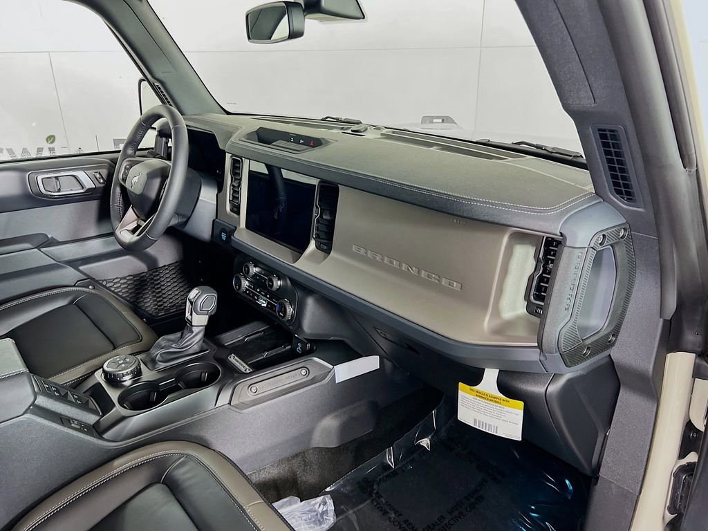 New 2025 Ford Bronco Outer Banks image 29