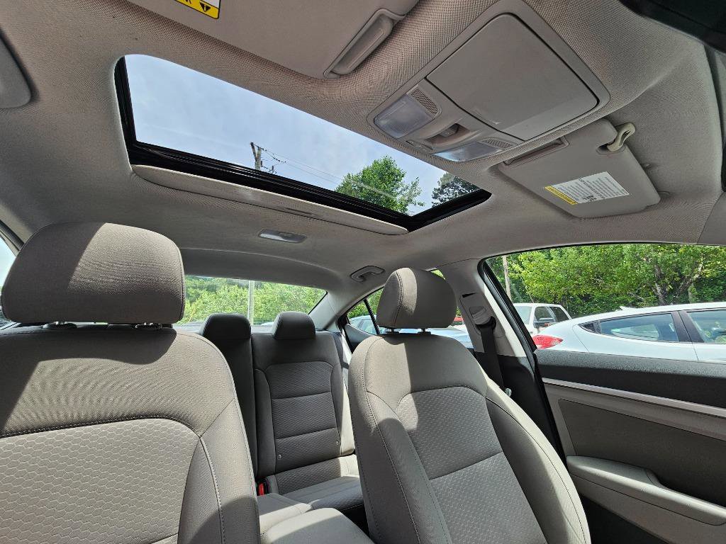 Used 2020 Hyundai Elantra Value Edition image 31