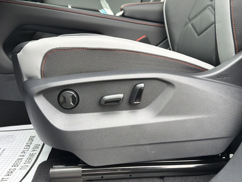 New 2026 Volkswagen Atlas Peak Edition image 24