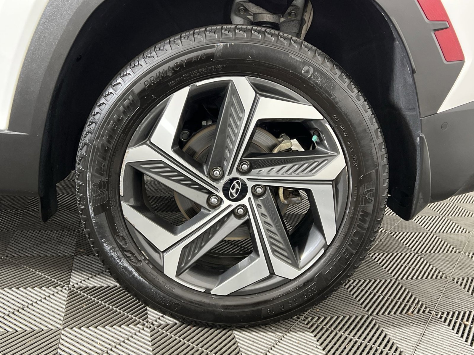 Used 2023 Hyundai Tucson Limited w/ Winter Package image 12