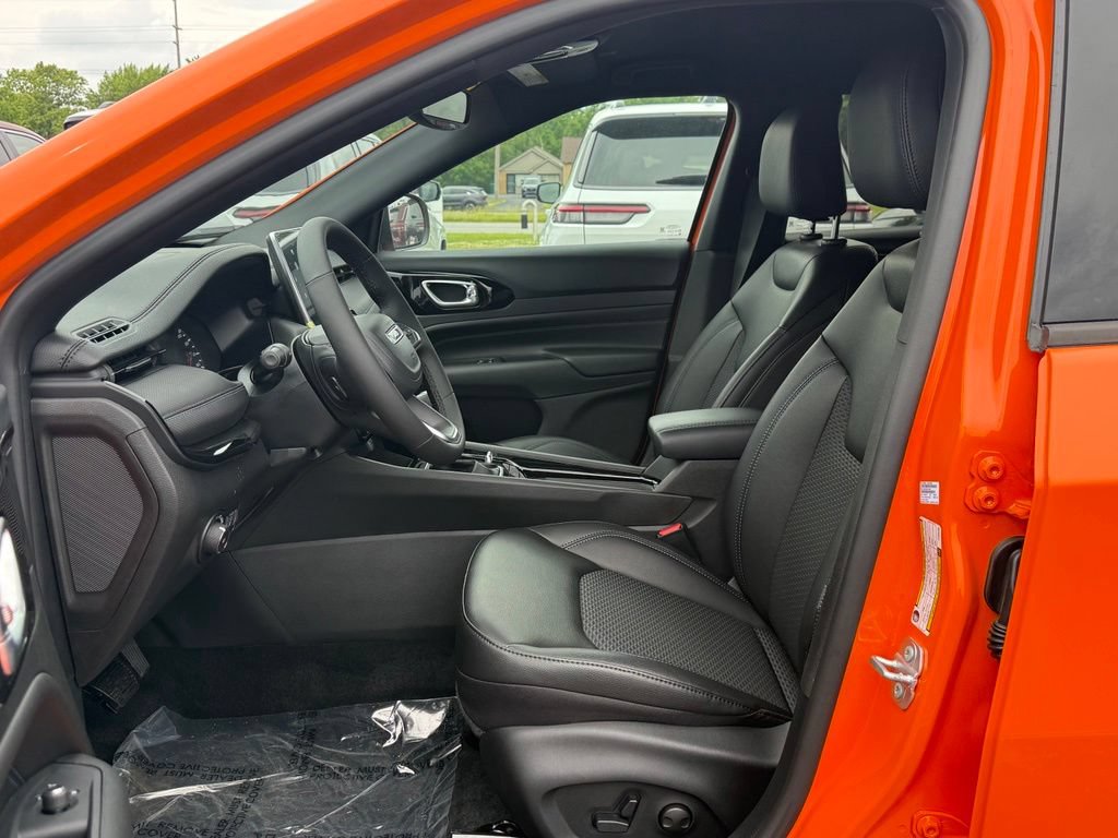 New 2026 Jeep Compass Latitude AWD/4WD image 7