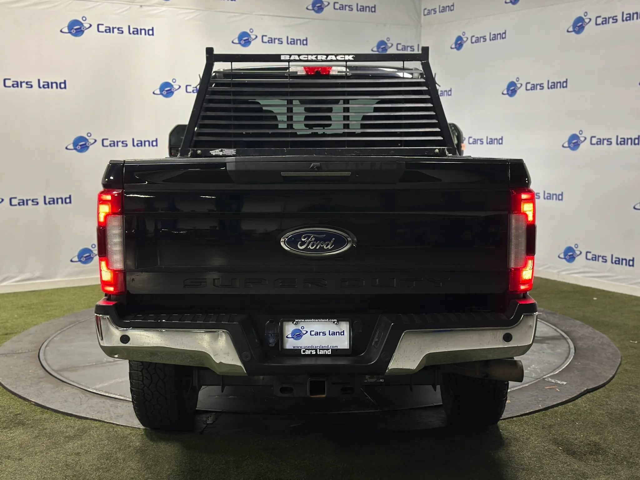 Used 2017 Ford F250 Lariat w/ Lariat Ultimate Package AWD/4WD image 4