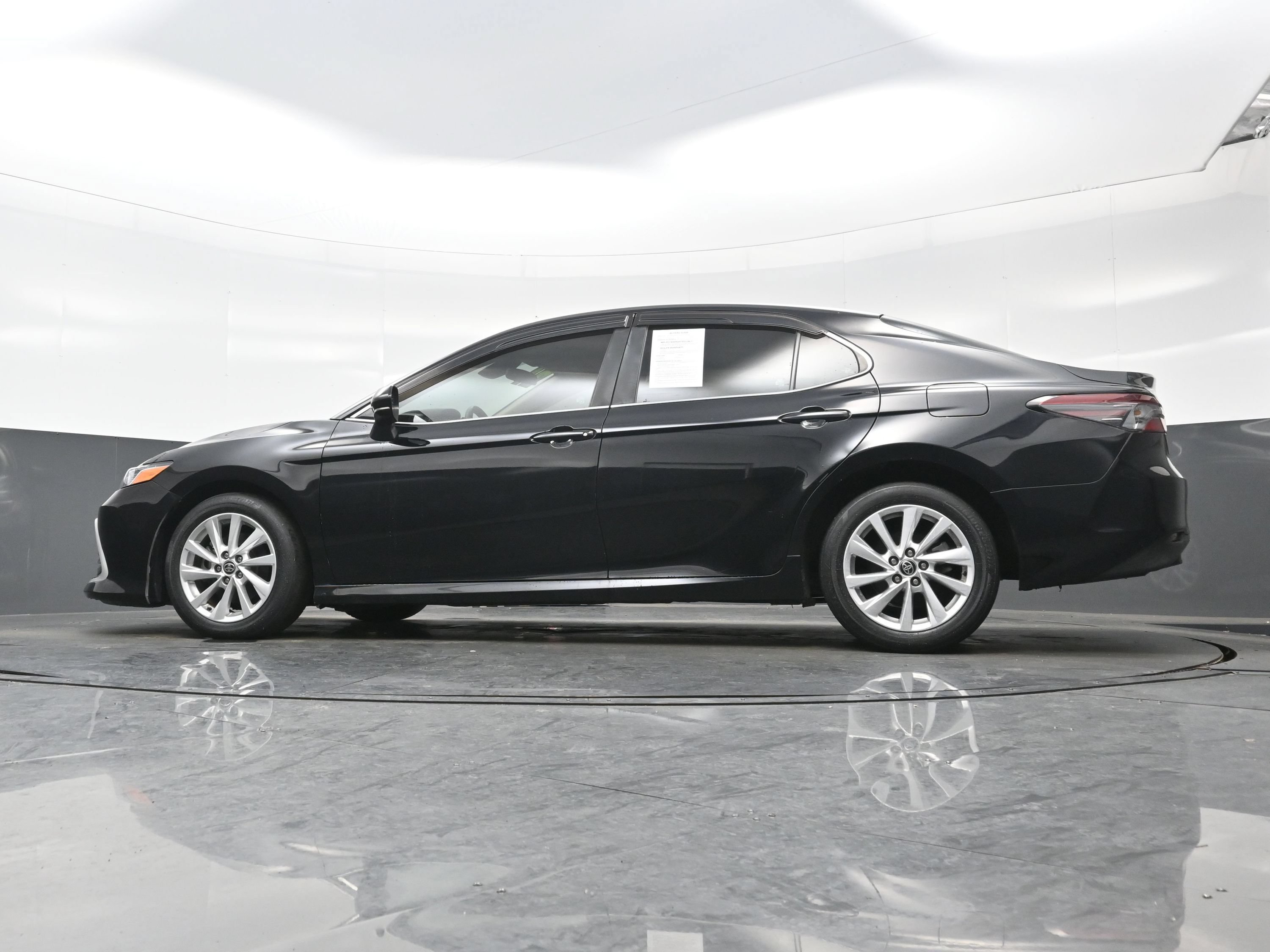 Used 2021 Toyota Camry LE FWD image 25